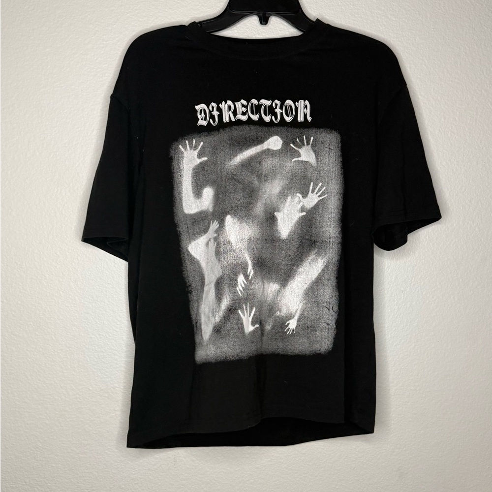 Black Direction Graphic T-Shirt - Streetwear Tee